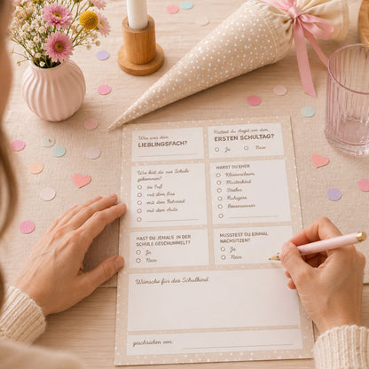 Süße Gästebuchkarten zur Einschulung in Beige